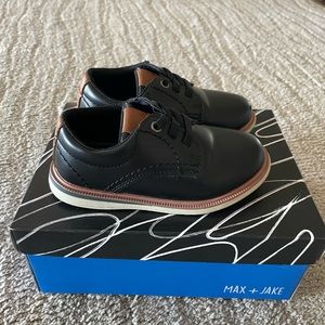 Black toddler dress shoes, size 8 - Max + Jake